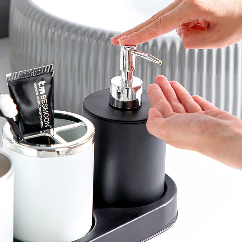 Minimalist 304 Stainless Steel Couple Mouthwash Cup with Handle Bathroom Black and White Tumbler Cup