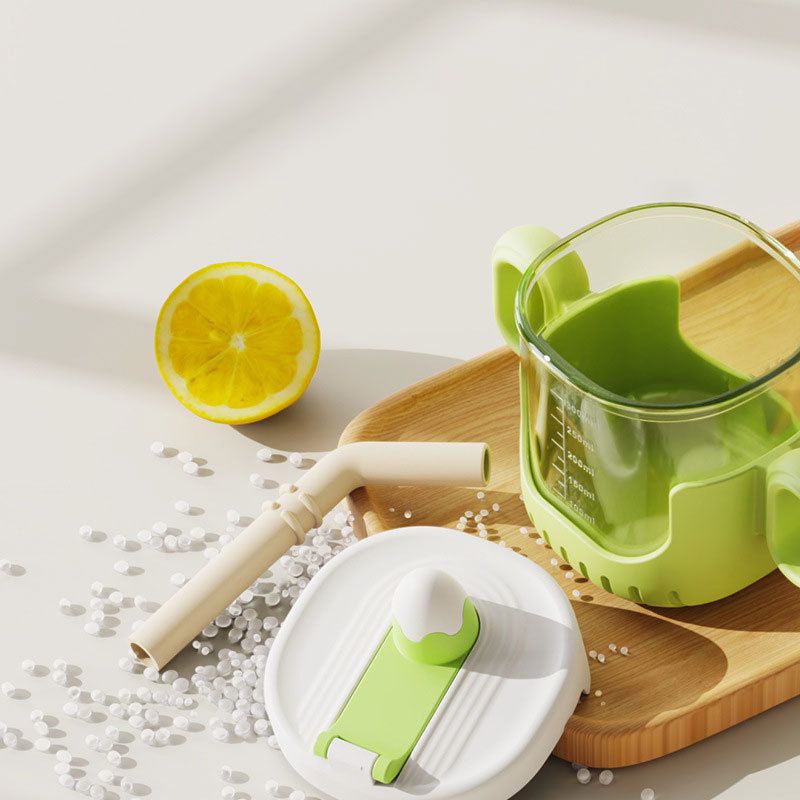 Cartoon Small Kids Training Cup Kindergarten Baby Straw Cup with Handle Scale Infant Water Cup