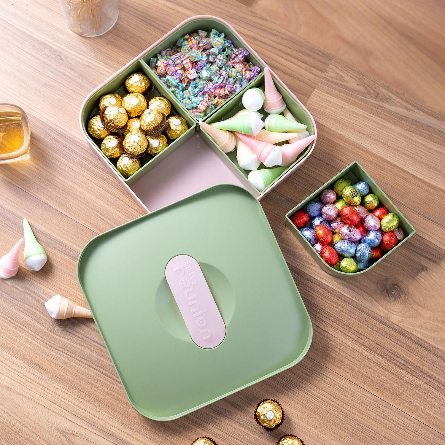 Minimalist Household Square New Year Compartment Candy Box Wedding Candy Box Snacks and Nuts Walnuts Sunflower Seeds Storage Box